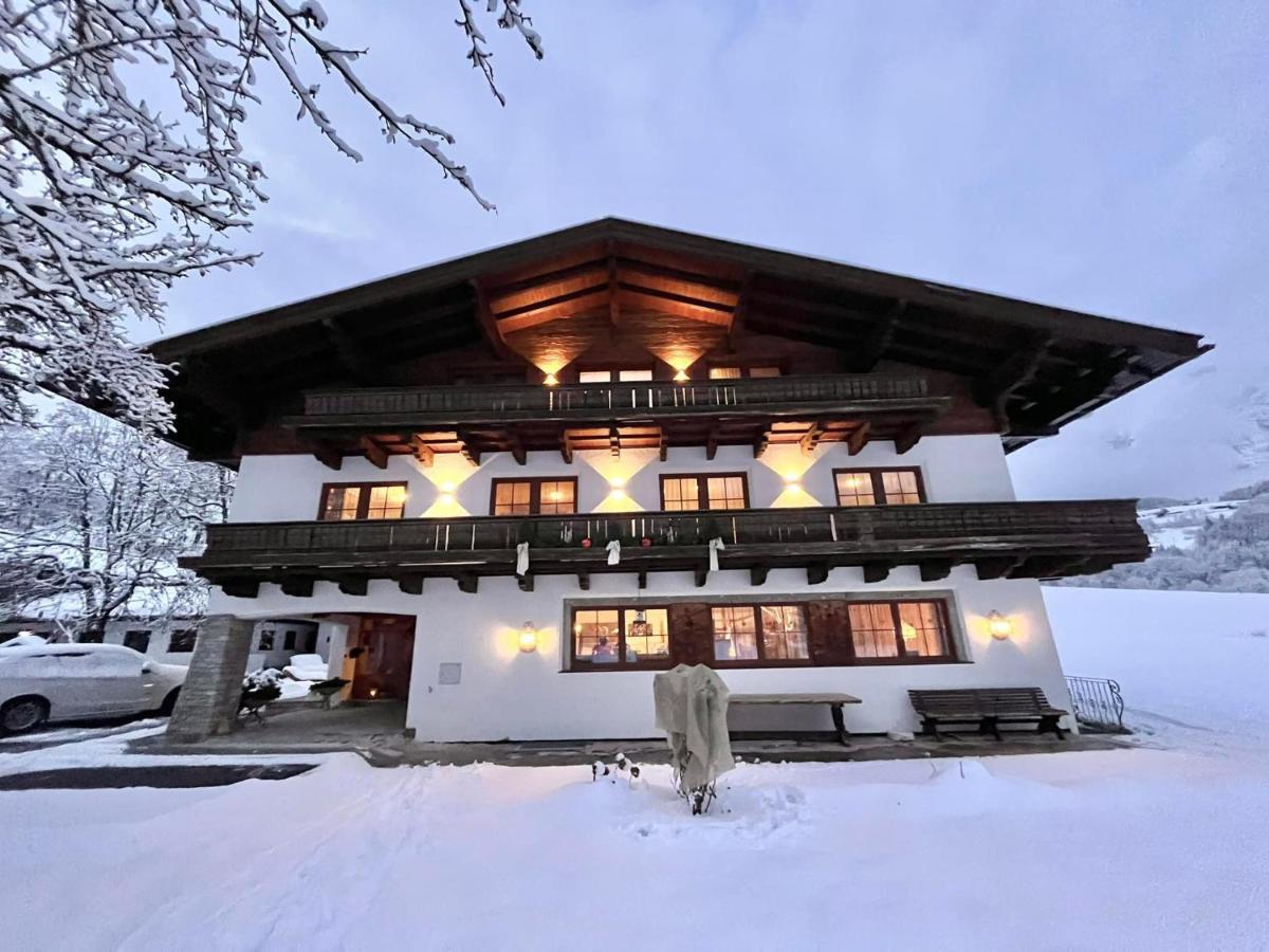 Untergrundgut Villa ลีโอกัง ภายนอก รูปภาพ