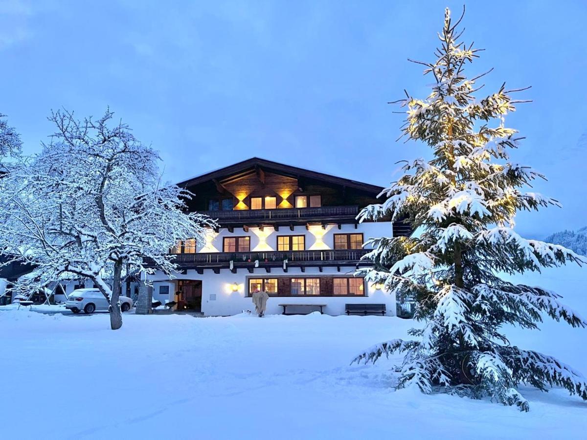 Untergrundgut Villa ลีโอกัง ภายนอก รูปภาพ